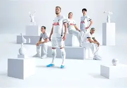 体育赛事-托特纳姆发布备战花絮，窗口期门线救险，足总杯任务艰巨，更衣室氛围转暖(托特纳姆热刺官方商店)